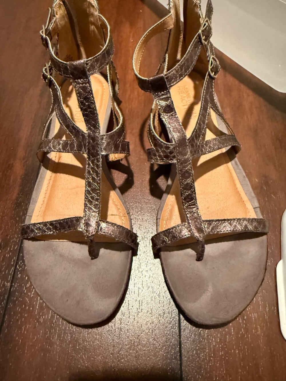 Kenneth Cole Reaction Metallic Brown Strappy Gladiator Sandals